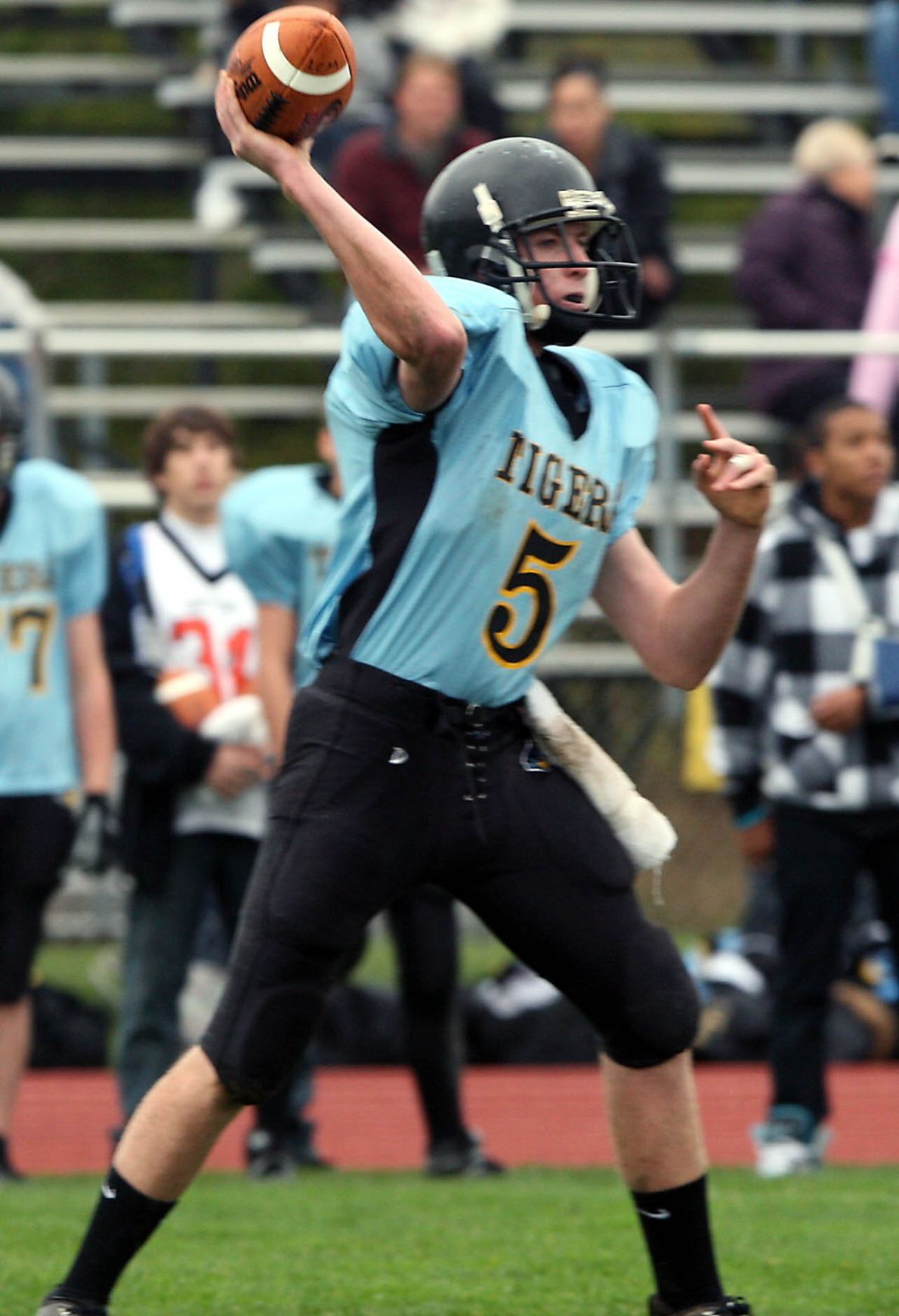 Middle Lower Football